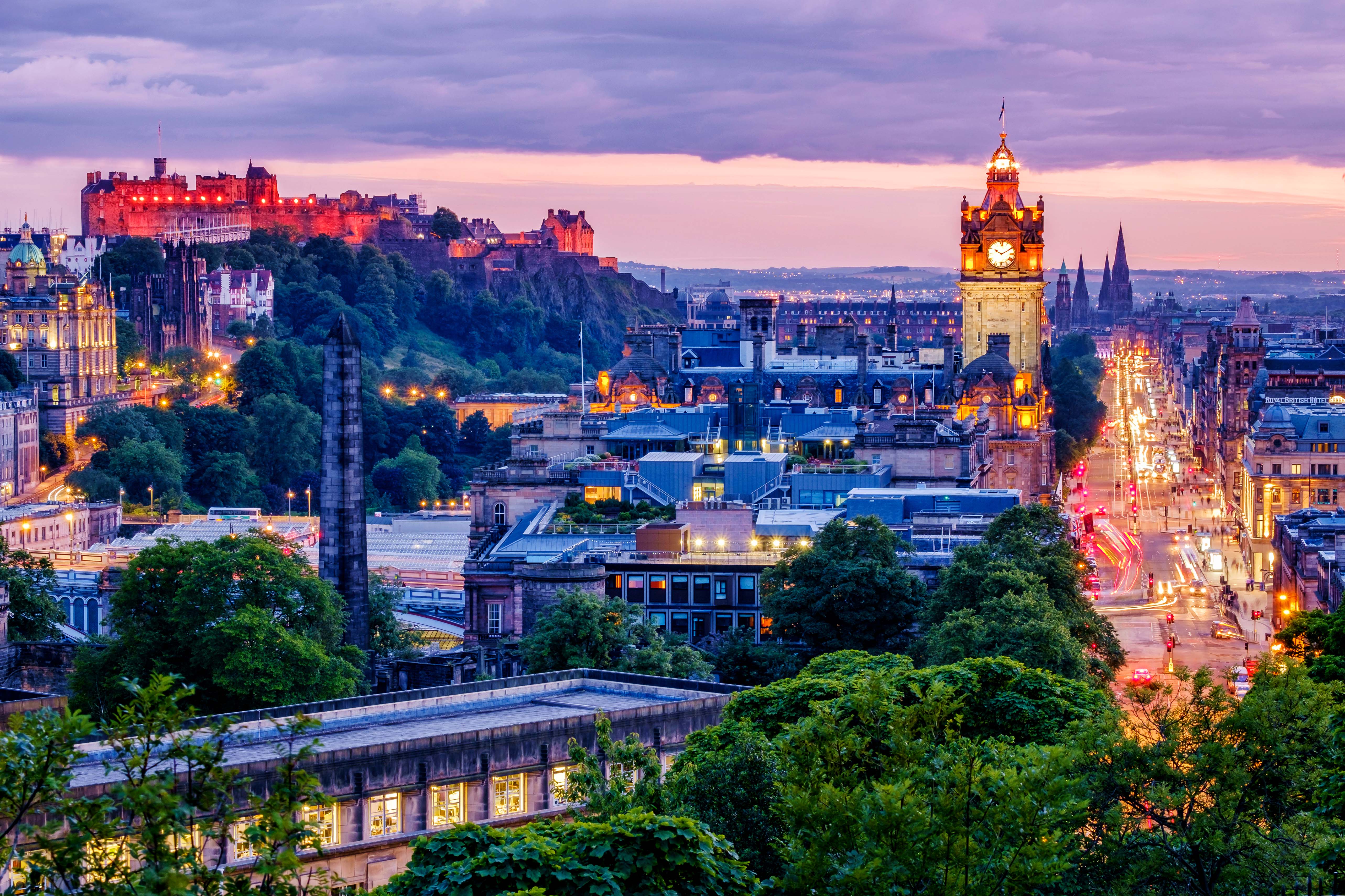 Edinburgh skyline at night